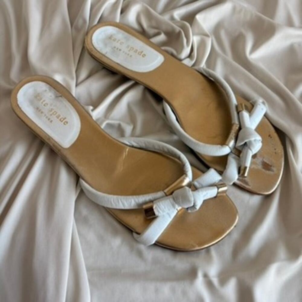 Kate Spade White Knotted Sandals - Gold Tips, 1" Heel, Size 7.5